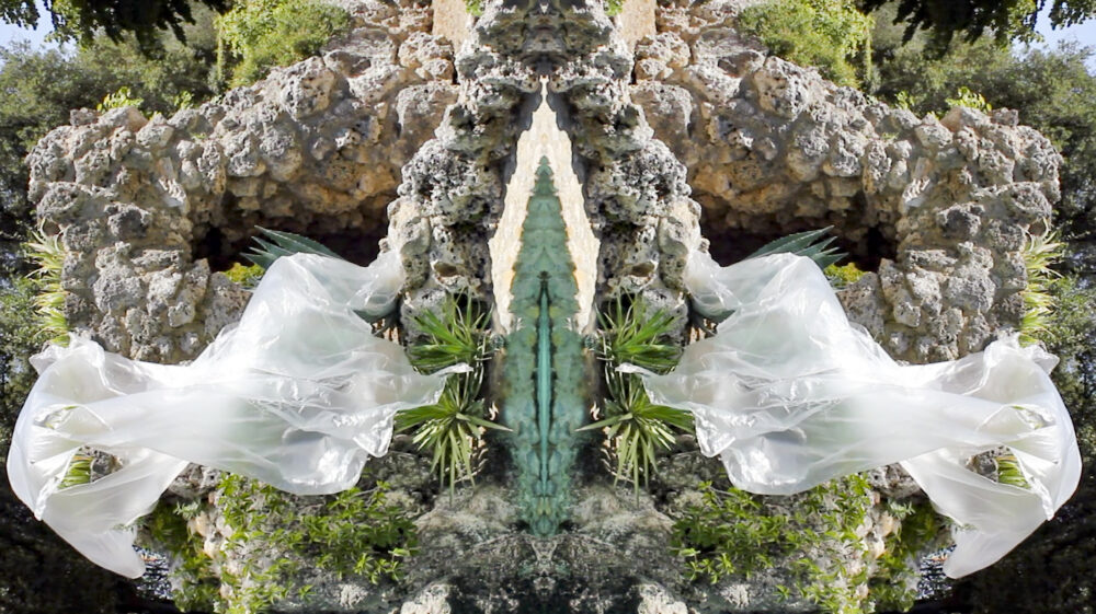 Abb. 7: Nina Markart, Videostill, „Prozession“, 2020
