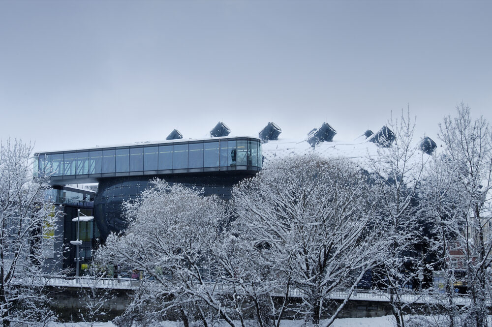 Kunsthaus Graz im Schnee, Foto: Universalmuseum Joanneum/N. Lackner