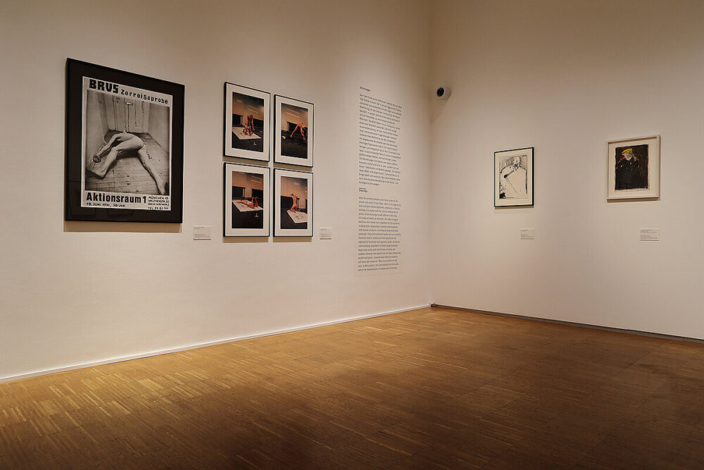 Ausstellungsansicht „Auszug“ © Foto: Universalmuseum Joanneum/J.J. Kucek